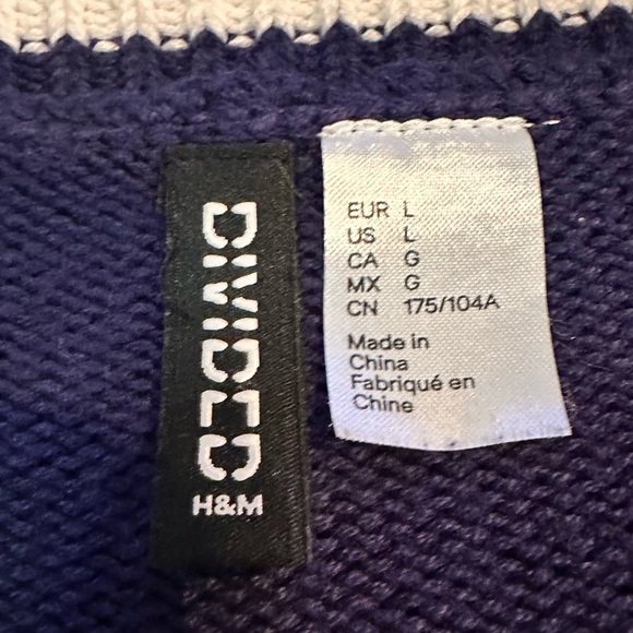 H&M Divided NY Logo, v-neck cropped Cardigan Sweater. Academia Preppy Sz L - Picture 6 of 9